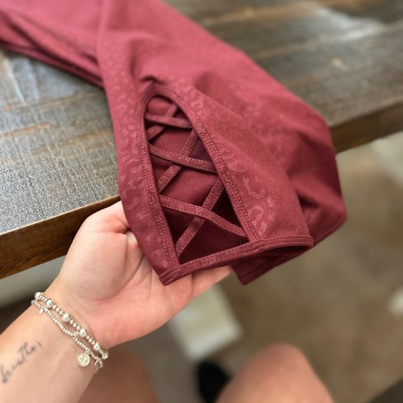 Half Moon Maroon Cheetah Workout Leggings - Picture 2 of 4